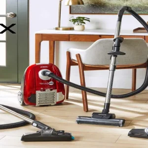 جاروبرقی کیسه ای یا مخزنی (بدون کیسه)؟ کدام برای خانه شما (و ریه‌هایتان) بهتر است؟