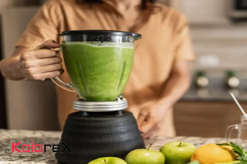 اسموتیها و نوشیدنیهای طبیعی و انرژیزا با مخلوط کن