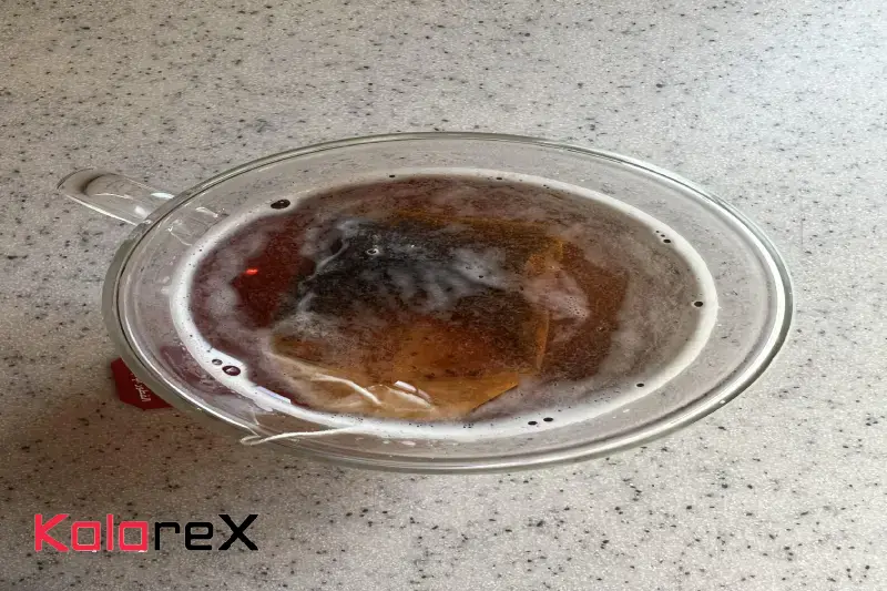 دلیل ته‌نشین شدن چربی روی چای تهیه‌ شده با چای‌ ساز